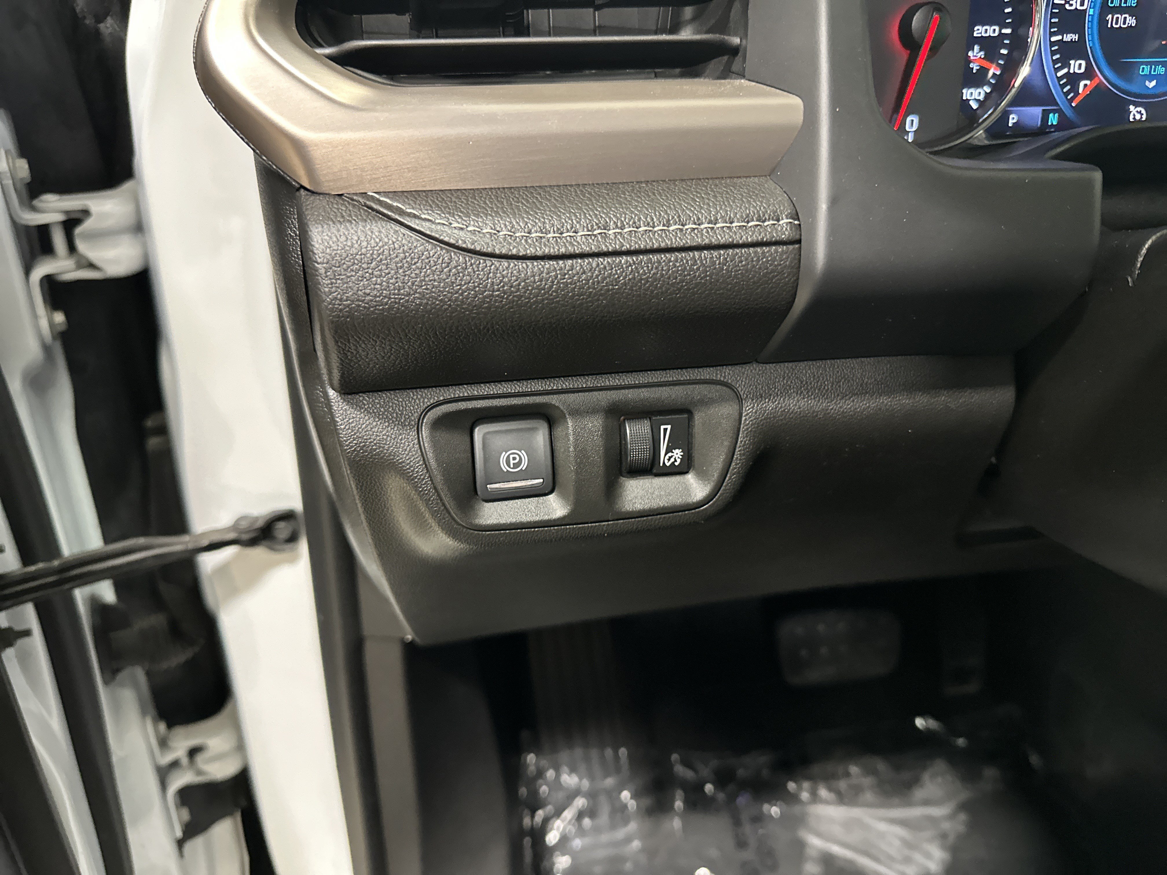 Used 2019 GMC Acadia Denali w/ Technology Package AWD/4WD image 38