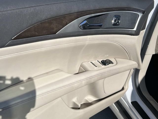 Used 2018 Lincoln MKZ Select w/ Select Plus Package image 16