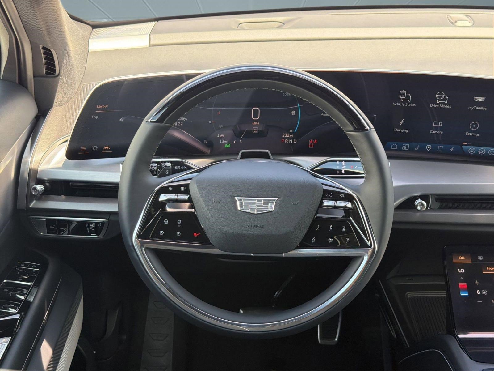 New 2026 Cadillac Vistiq Luxury AWD/4WD image 16