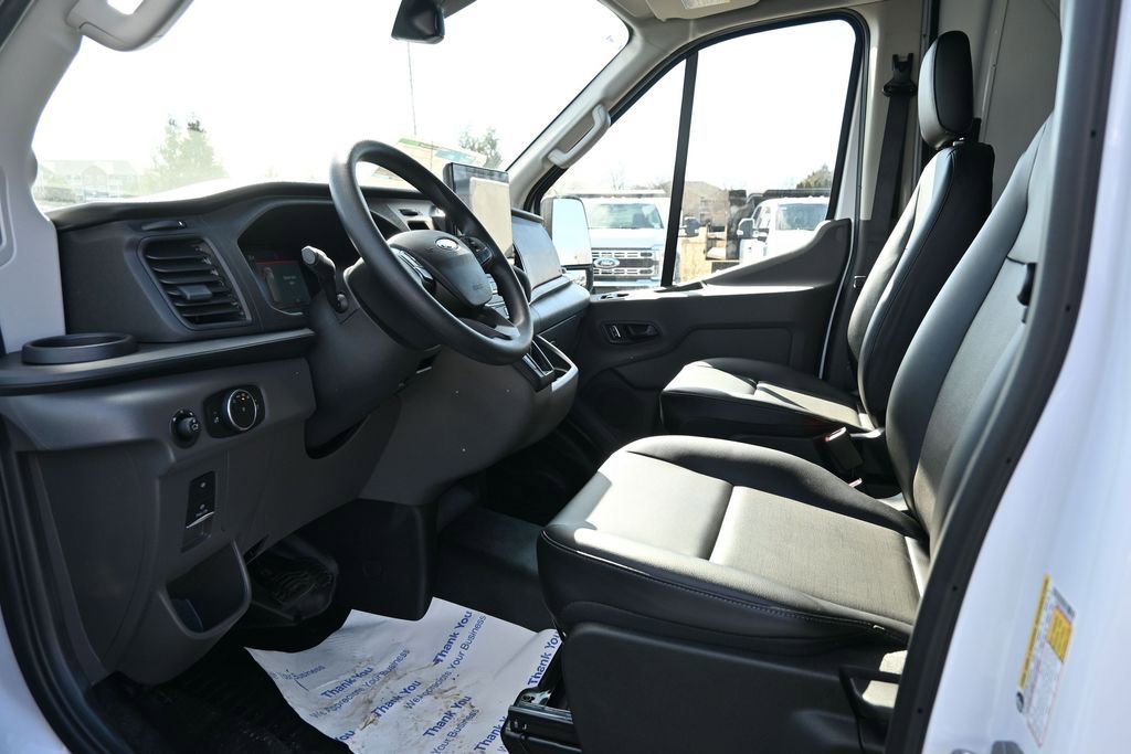 New 2026 Ford Transit 250 148 Medium Roof RWD image 12