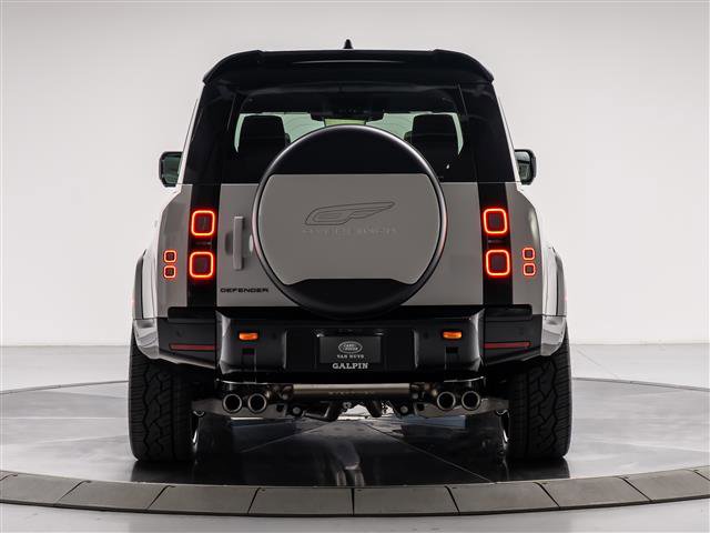 New 2026 Land Rover Defender 110 X-Dynamic SE AWD/4WD image 4