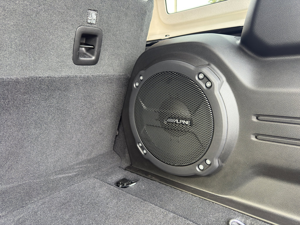 New 2025 Jeep Wrangler Rubicon w/ XTREMEE 35" Tire Package image 11