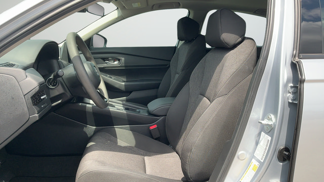 Used 2025 Honda Accord SE image 19