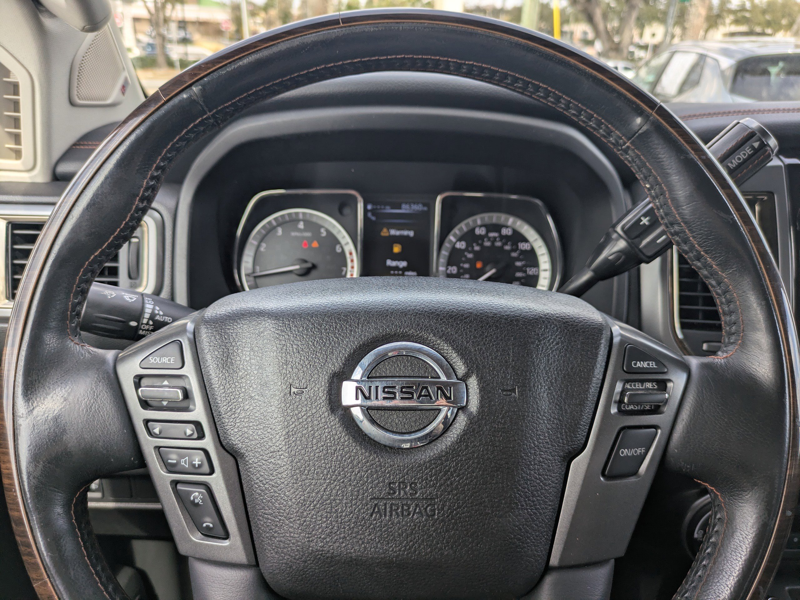 Used 2017 Nissan Titan Platinum Reserve image 30