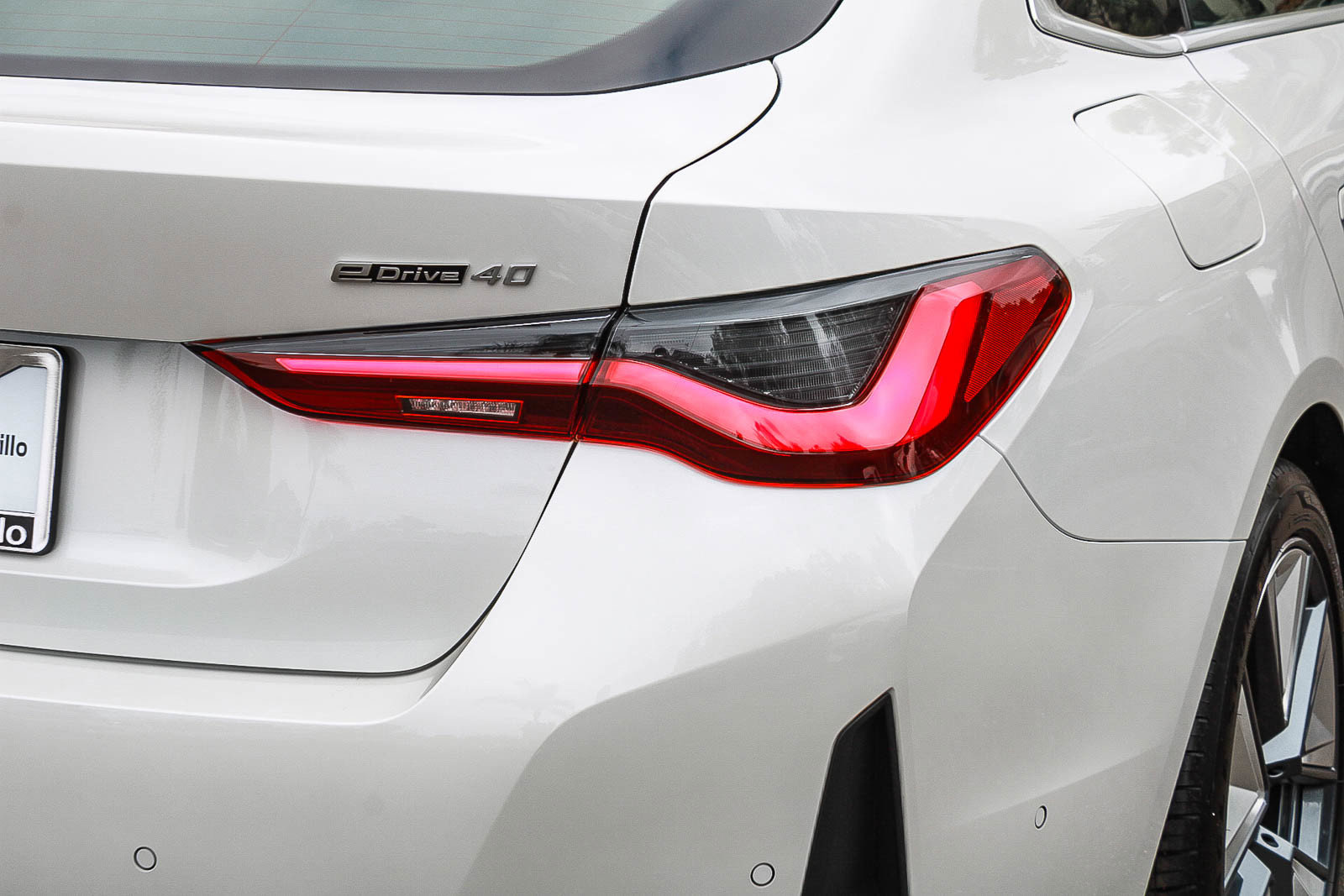 New 2026 BMW i4 eDrive40 w/ Premium Package RWD image 7