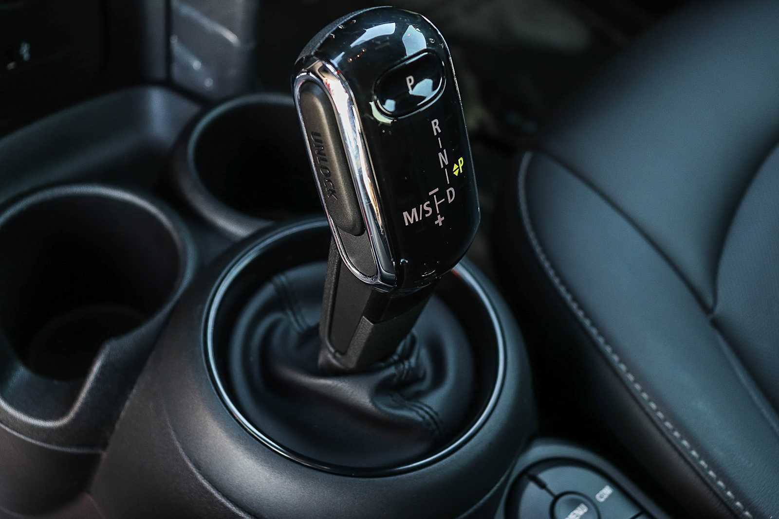 Used 2020 MINI Cooper 2-Door Hardtop image 26