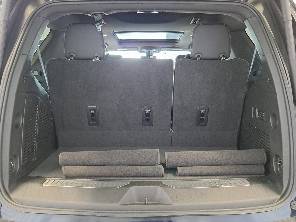 Used 2022 Chevrolet Tahoe Z71 w/ Luxury Package image 32