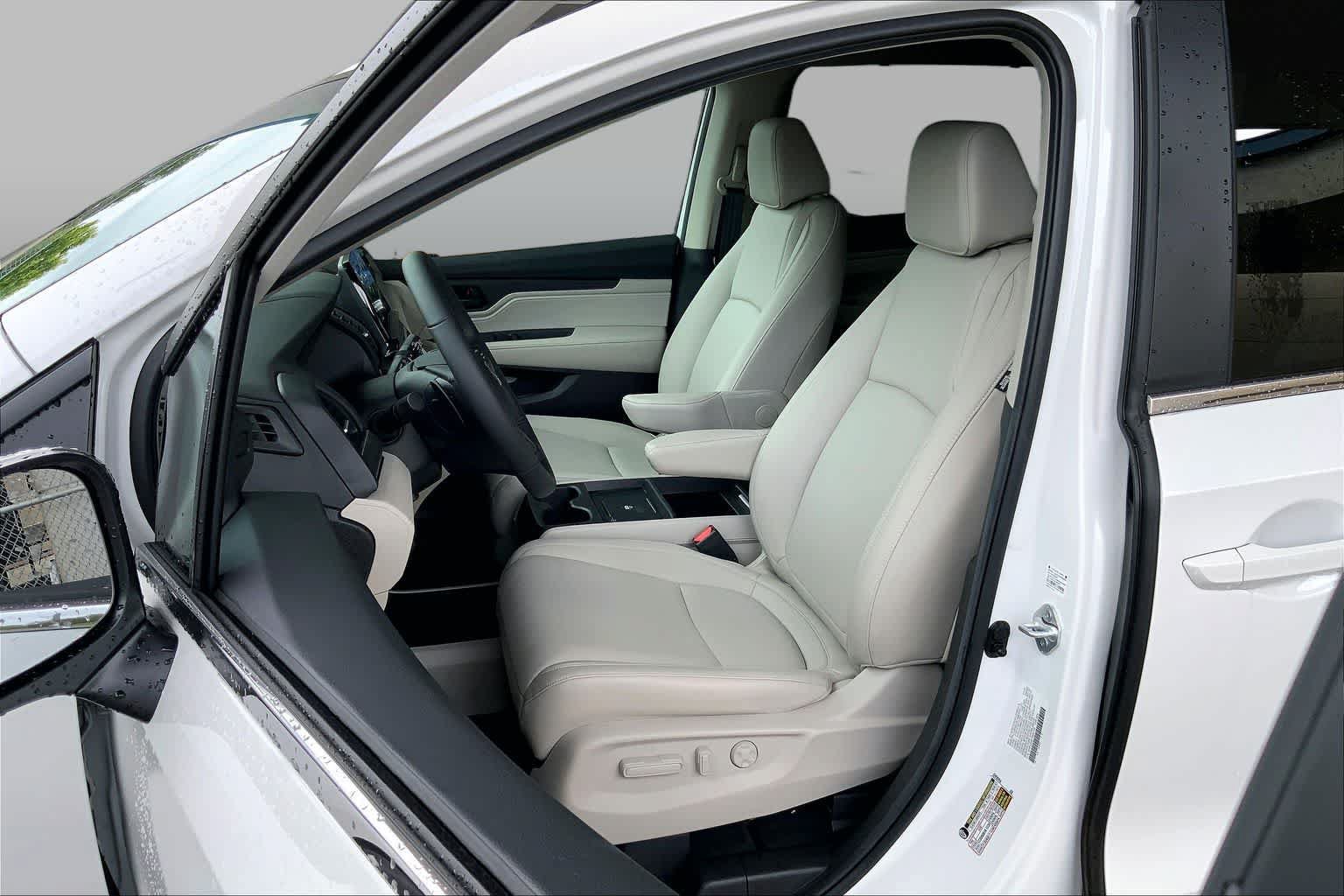 Used 2026 Honda Odyssey EX-L image 15
