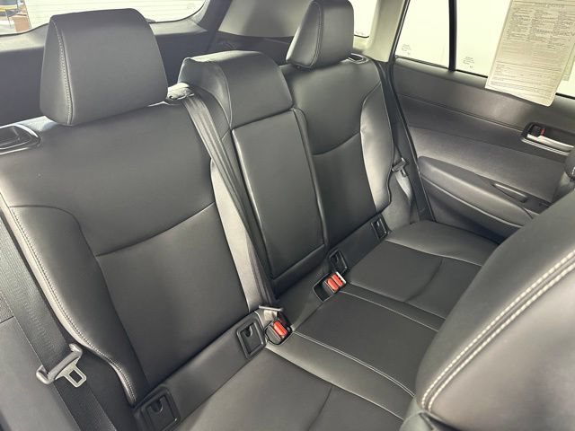 Used 2024 Toyota Corolla Cross XLE AWD/4WD image 29