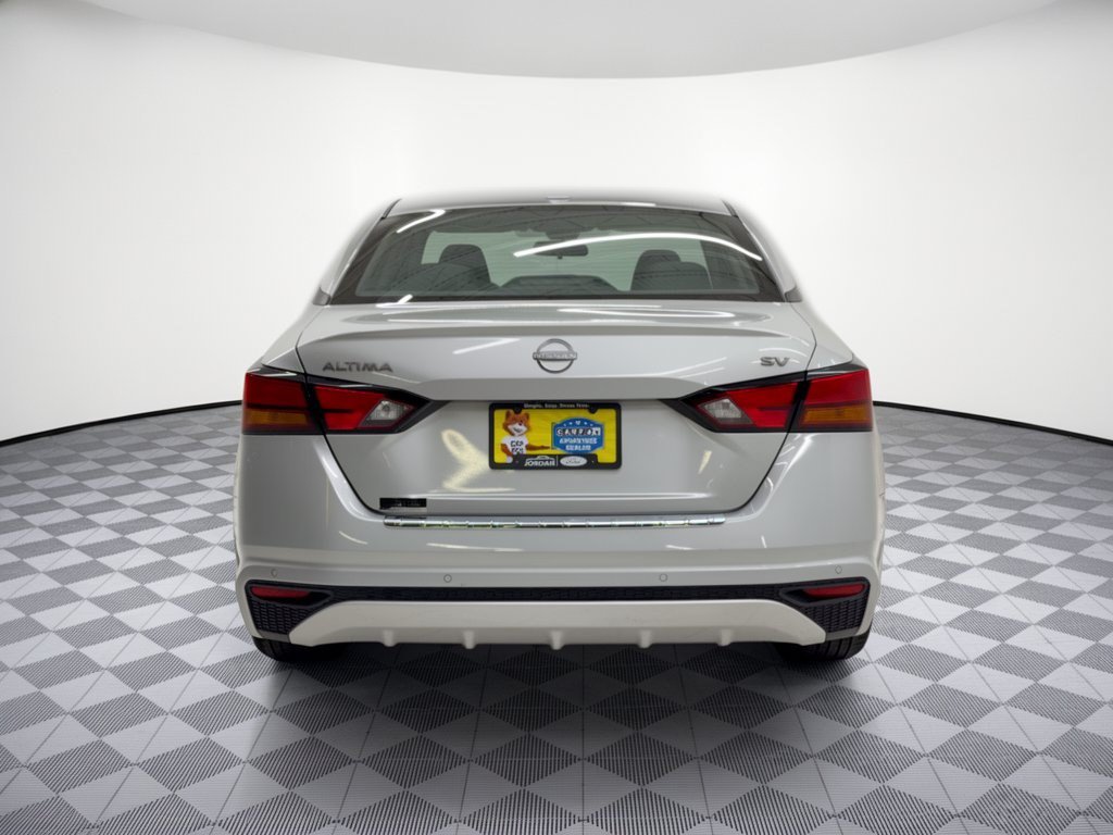 Used 2023 Nissan Altima 2.5 SV FWD image 11