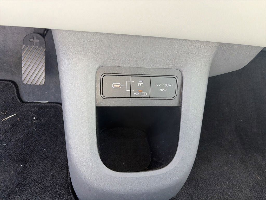 Used 2025 Hyundai Ioniq 5 Limited AWD/4WD image 18