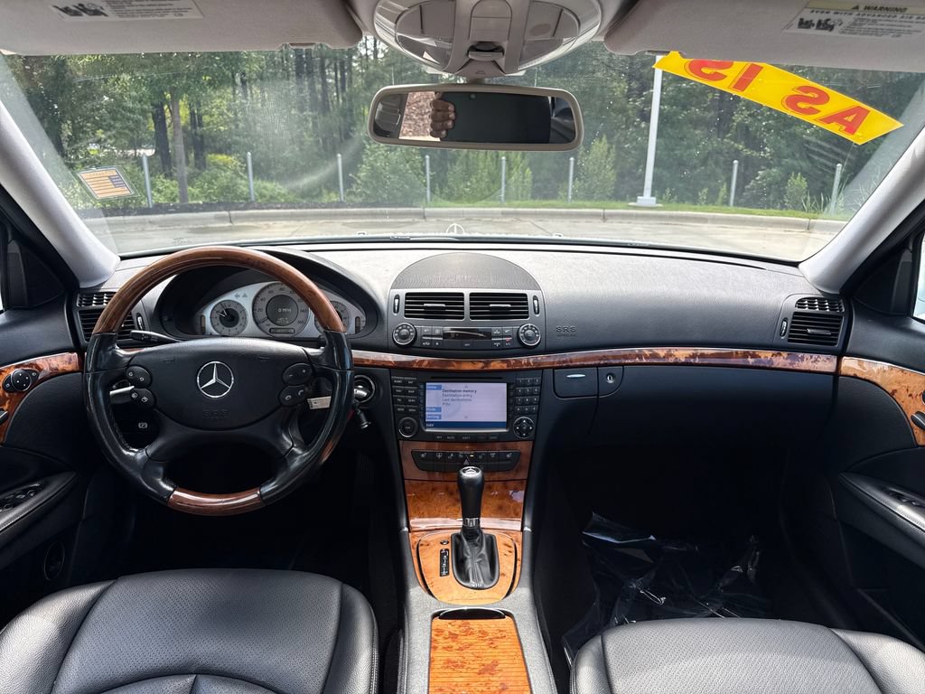 Used 2008 Mercedes-Benz E 350 4MATIC Sedan image 16