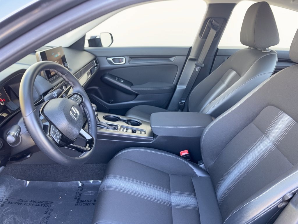 Used 2023 Honda Civic Sport image 5