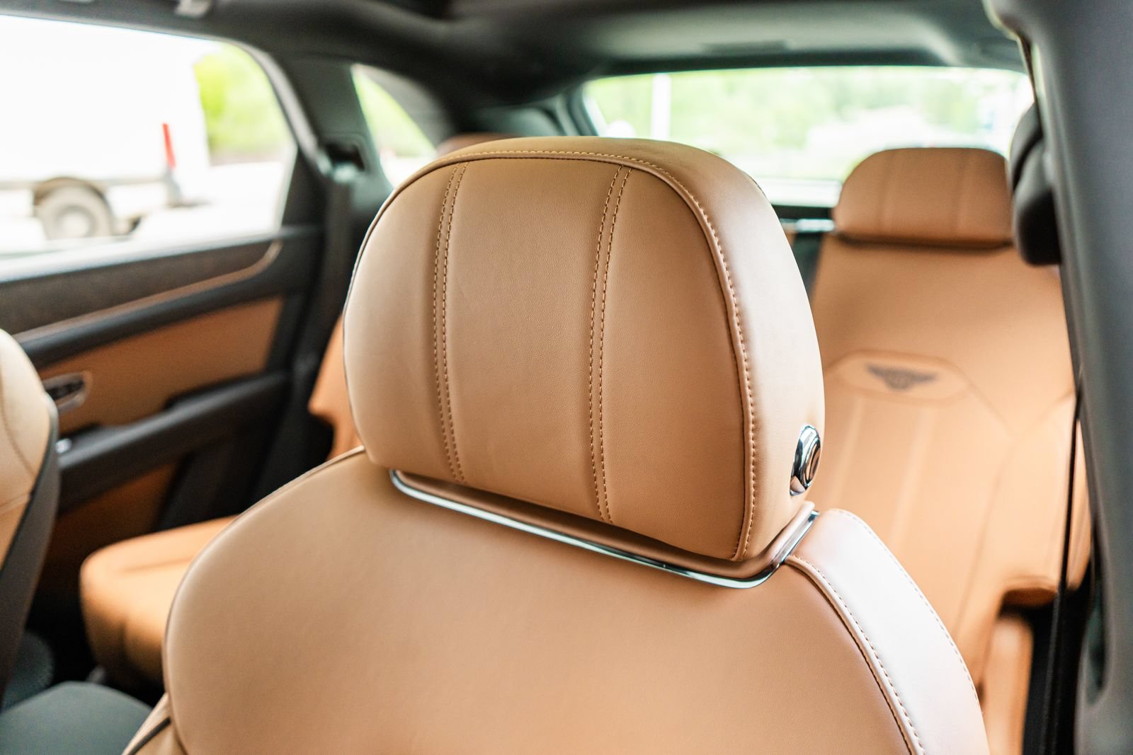 New 2026 Bentley Bentayga AWD/4WD image 27