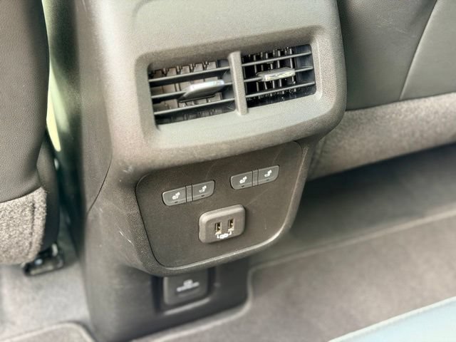 Used 2022 Chevrolet Equinox Premier FWD image 27