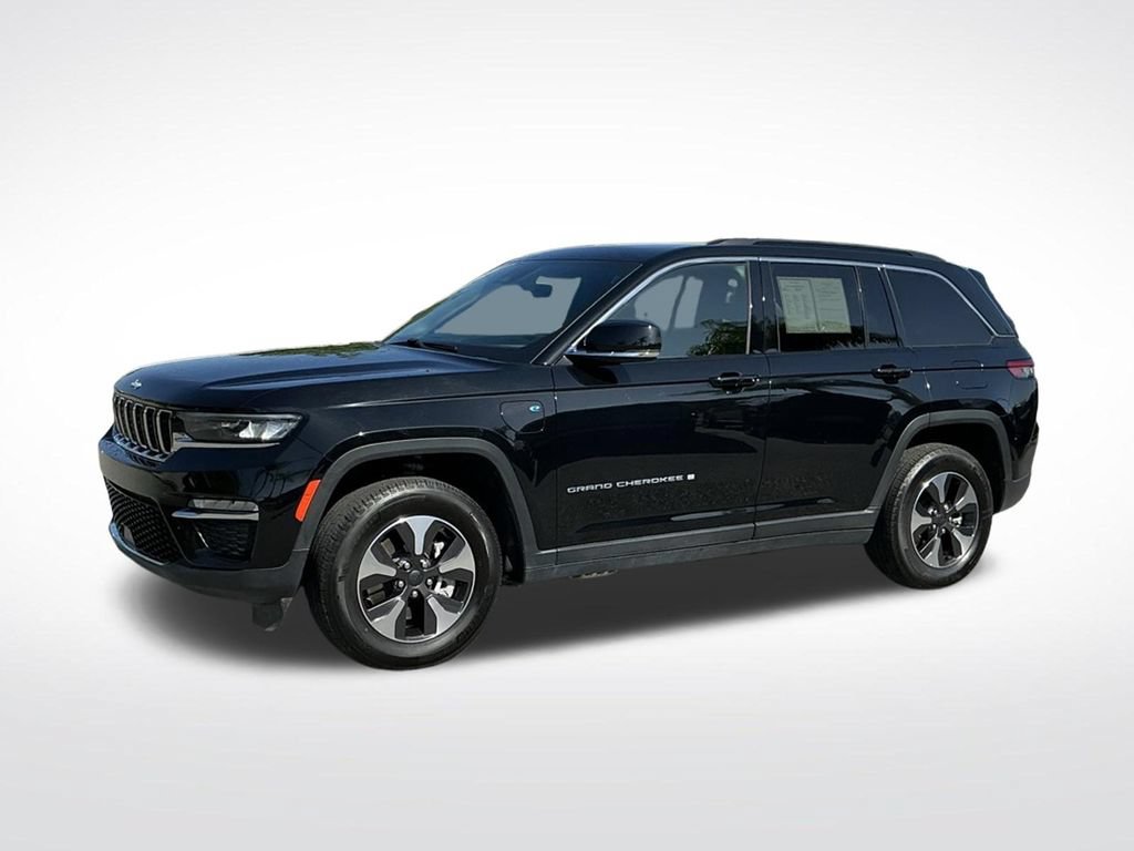 Used 2024 Jeep Grand Cherokee Limited 4xe AWD/4WD image 3