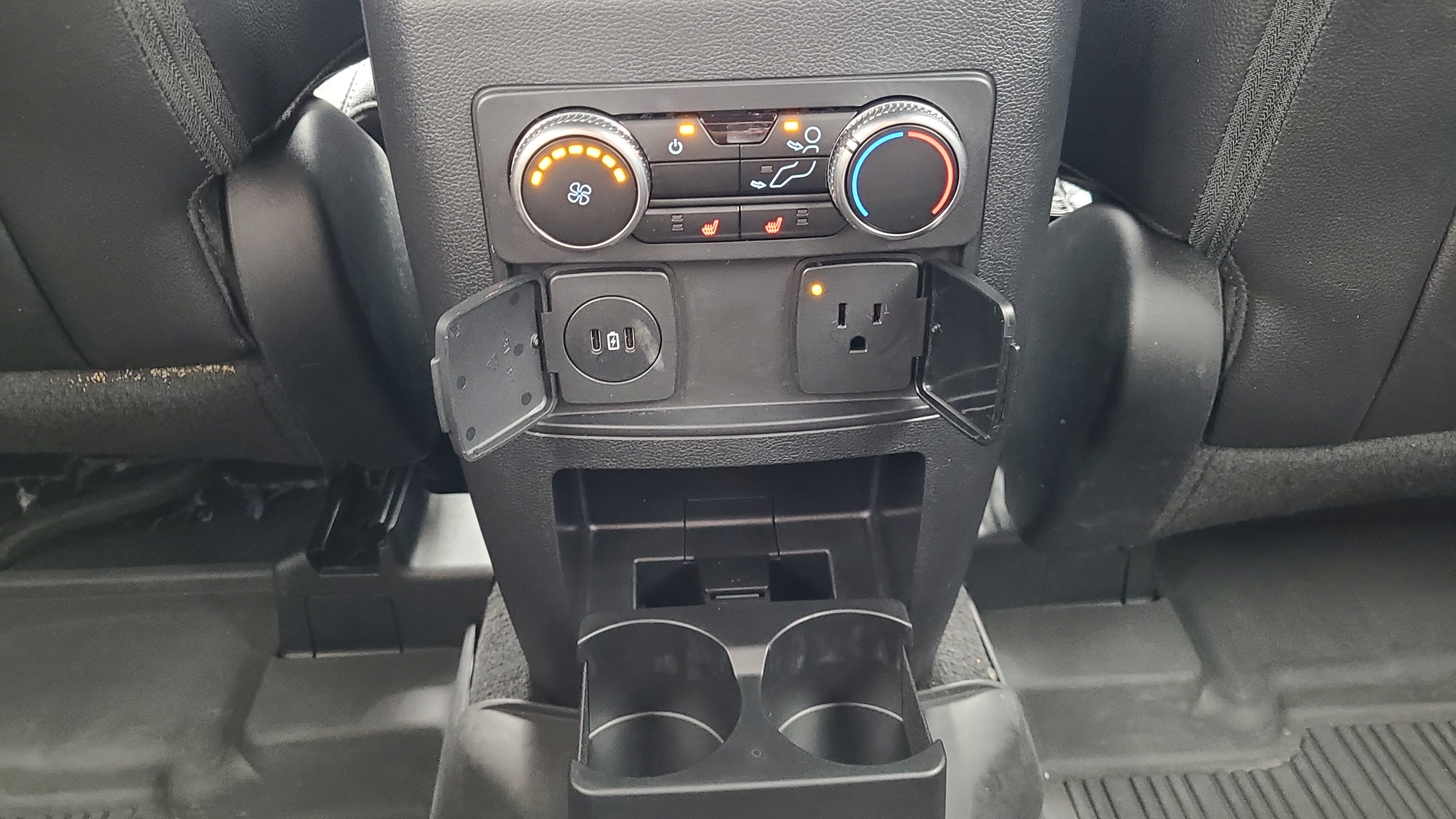 Used 2024 Ford Explorer ST w/ Equipment Group 401A AWD/4WD image 16