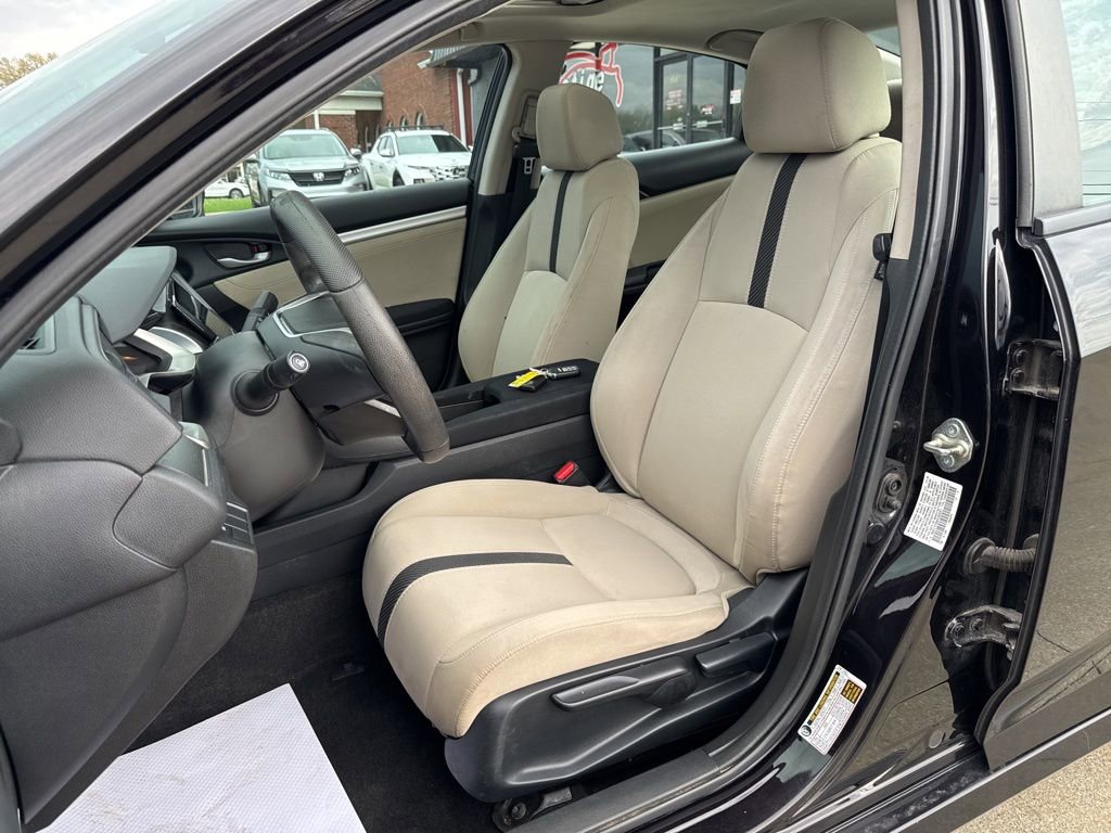 Used 2017 Honda Civic EX-T image 2