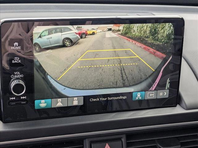 New 2025 Honda Pilot Touring image 14