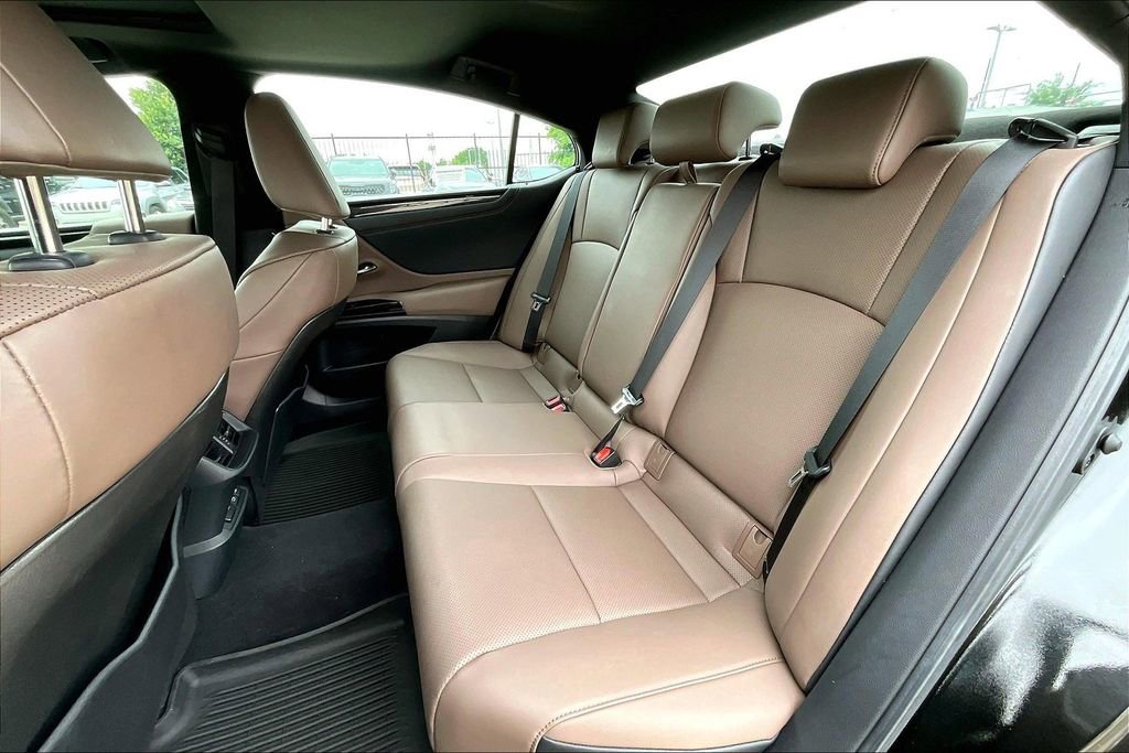 Used 2025 Lexus ES 350 FWD image 33