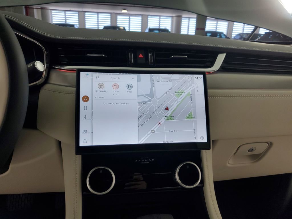 New 2026 Jaguar F-PACE R-Dynamic S image 11