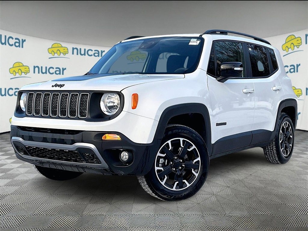 Used 2023 Jeep Renegade Latitude image 3