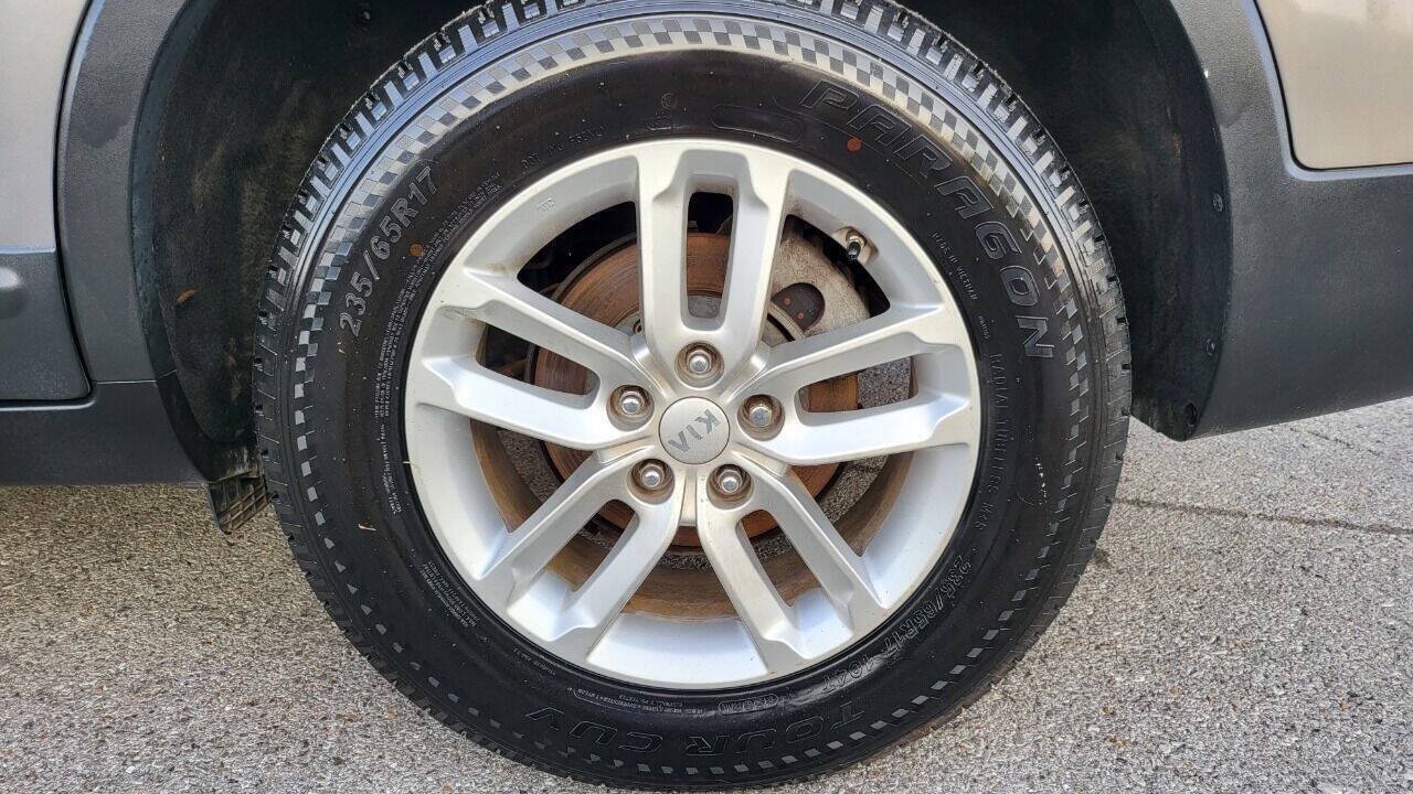Used 2014 Kia Sorento LX w/ Touring Package (LX) FWD image 29