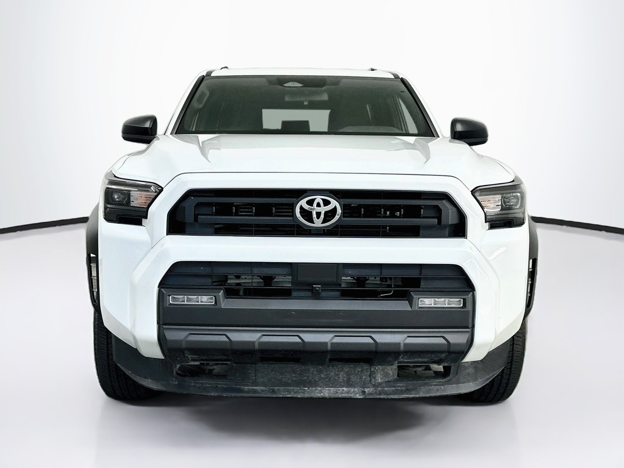 Used 2025 Toyota 4Runner SR5 AWD/4WD image 2