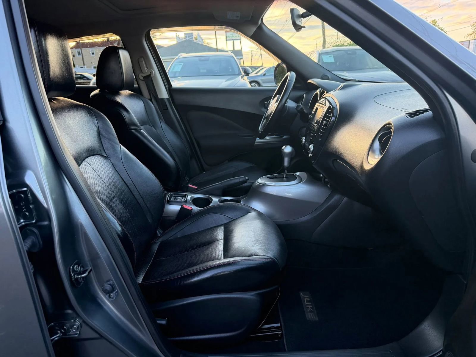 Used 2012 Nissan Juke SL w/ Sport Pkg AWD/4WD image 26