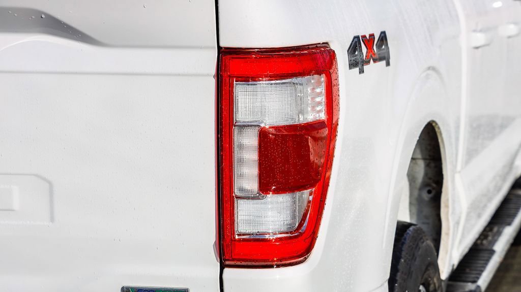 Used 2022 Ford F150 Lariat w/ Trailer Tow Package image 10