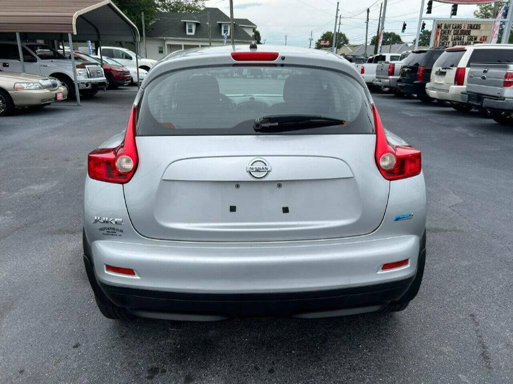 Used 2014 Nissan Juke S FWD image 5