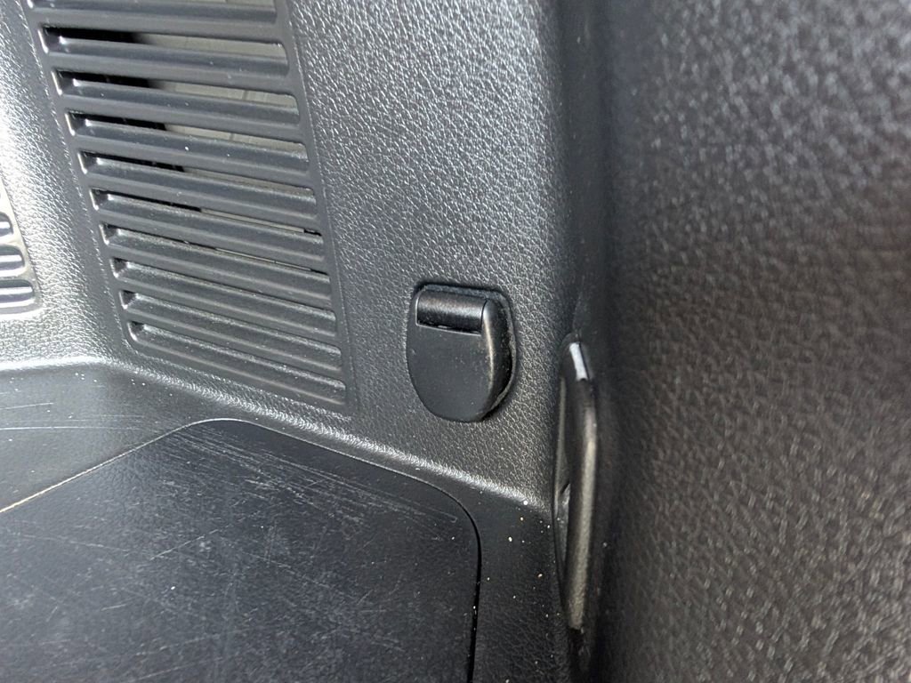 Used 2019 Nissan Rogue SV image 14