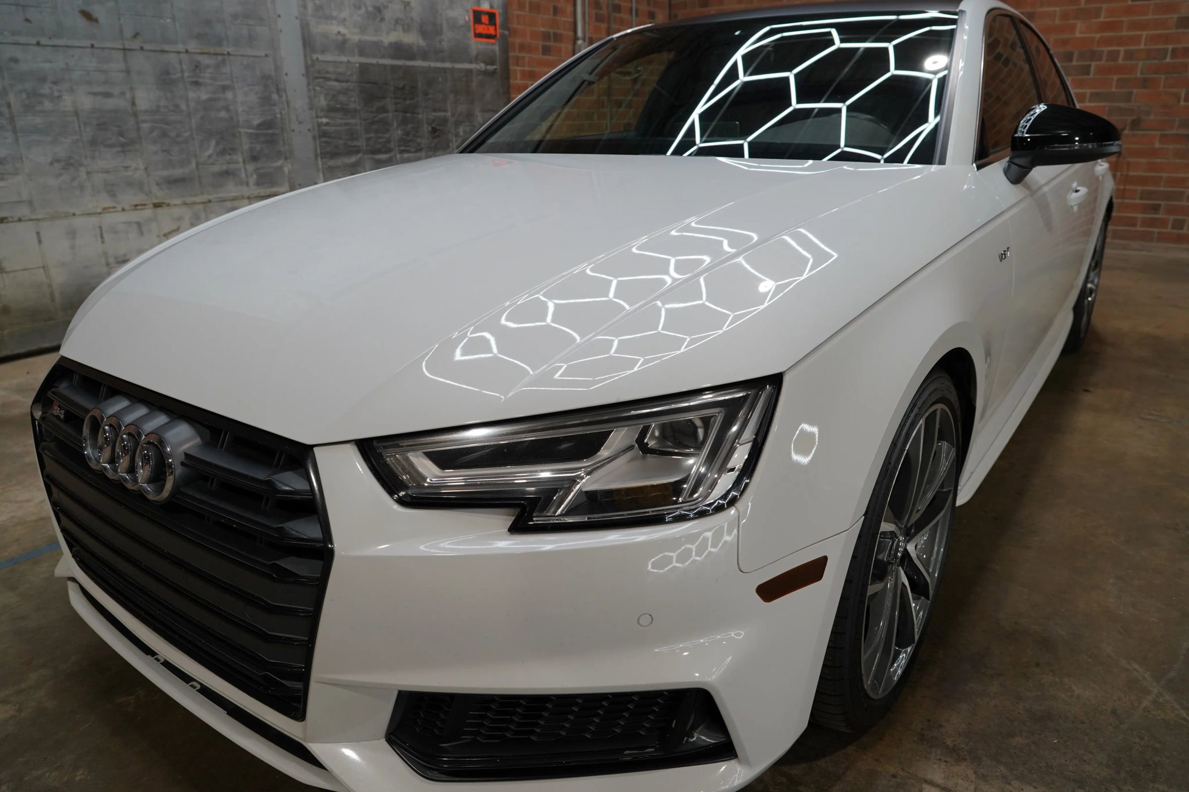 Used 2018 Audi S4 Premium Plus w/ Navigation Package image 24