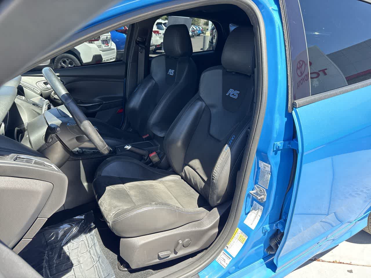 Used 2017 Ford Focus RS AWD/4WD image 10
