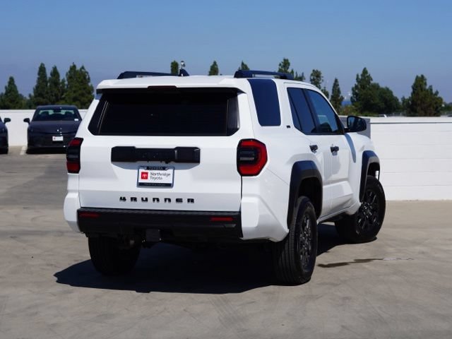 Used 2025 Toyota 4Runner SR5 AWD/4WD image 6