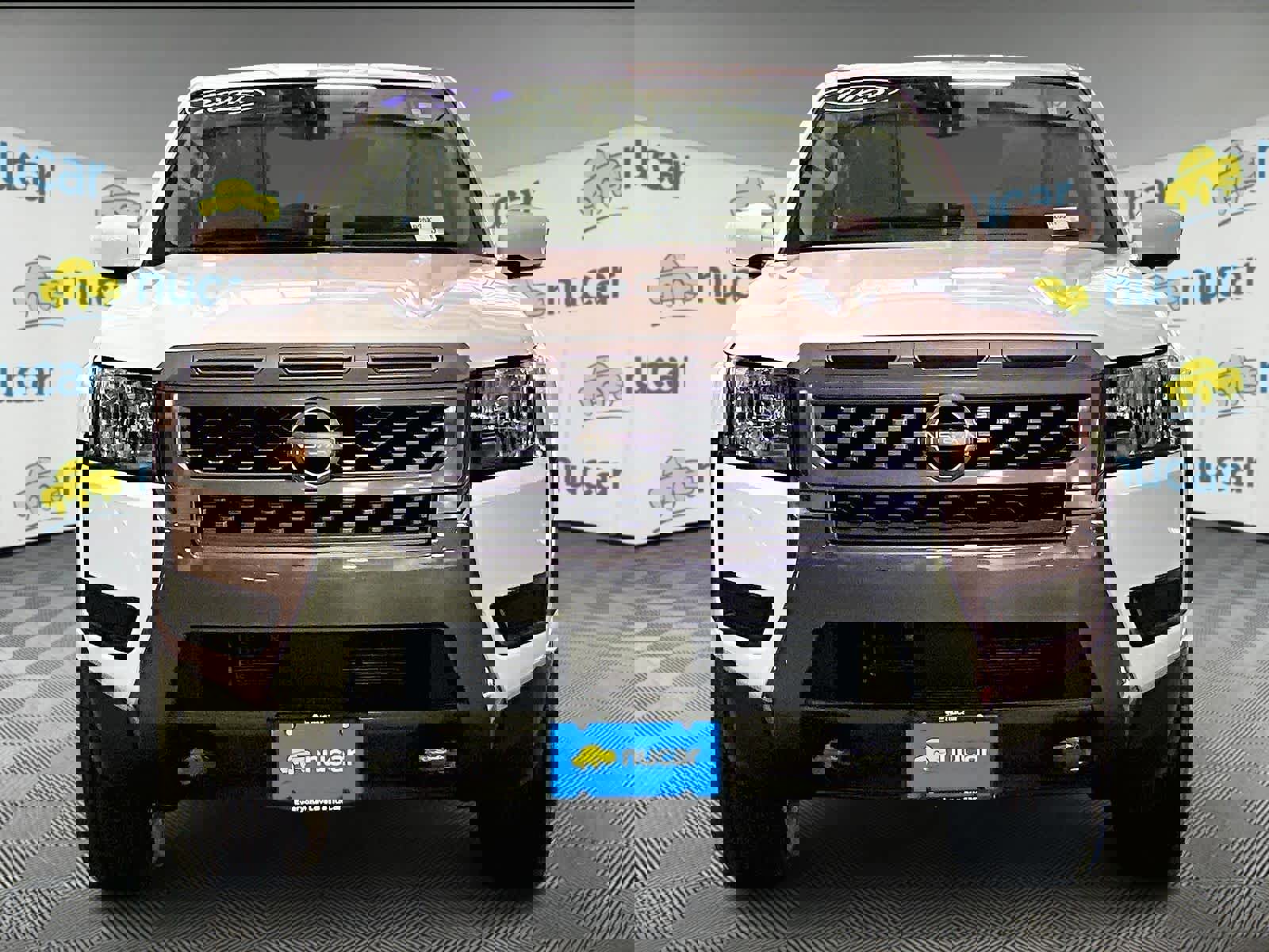 Used 2025 Nissan Frontier SV image 2