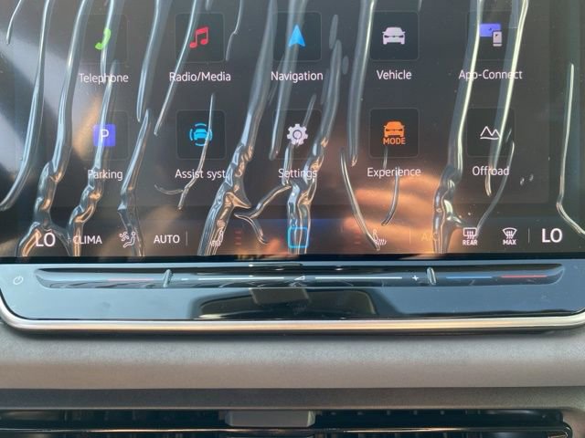 New 2025 Volkswagen Tiguan SE image 35