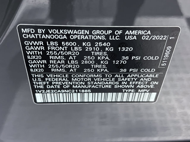 Certified 2022 Volkswagen Atlas Cross Sport SE w/ Panoramic Sunroof Package FWD image 30