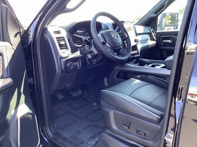 New 2026 RAM 2500 Laramie w/ Sport Appearance Package AWD/4WD image 7