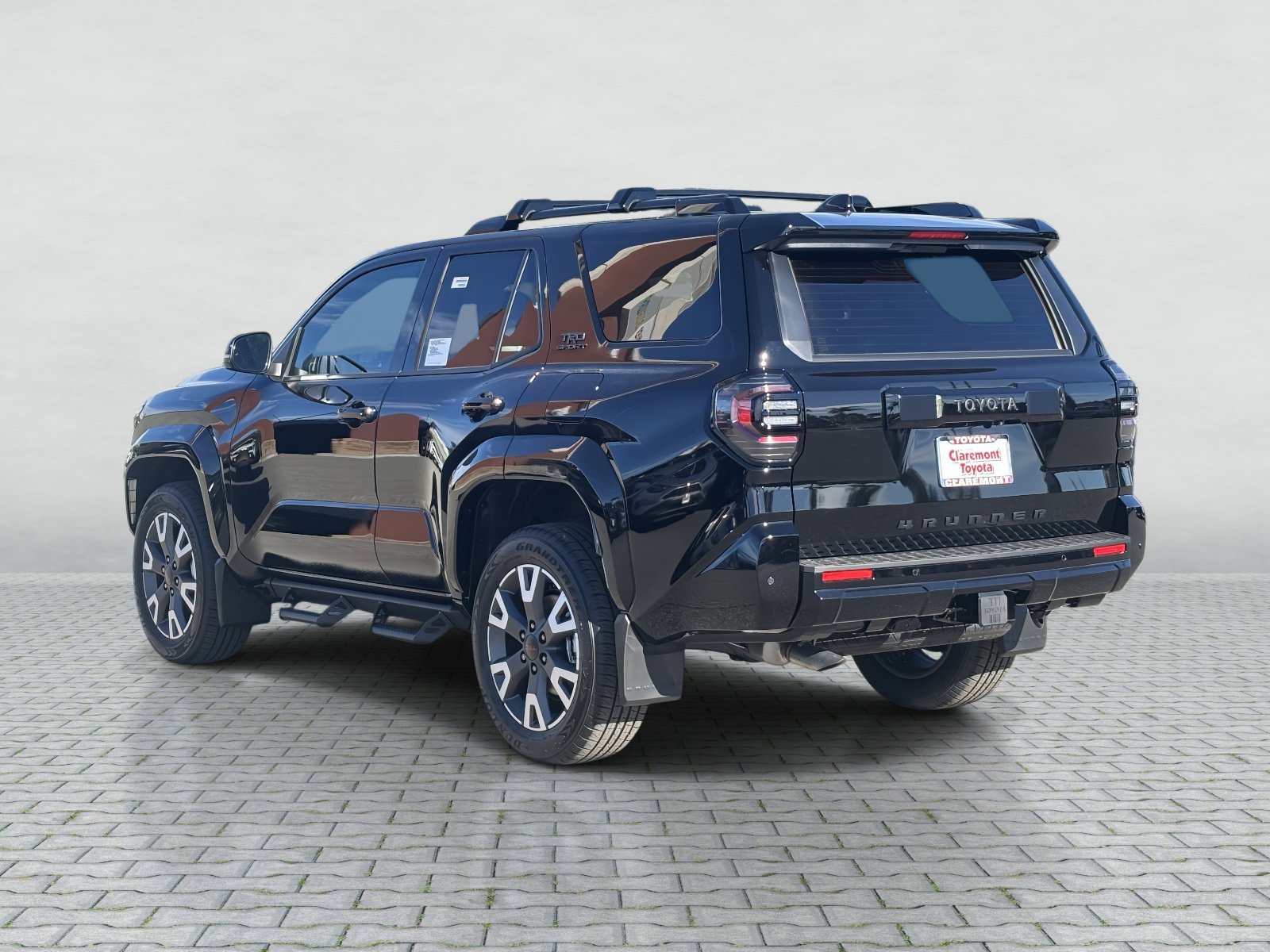 New 2026 Toyota 4Runner TRD Sport image 2