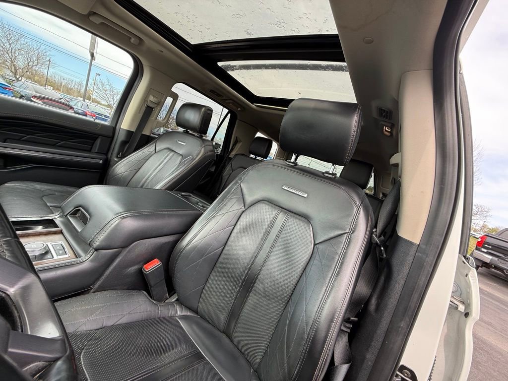 Used 2020 Ford Expedition Platinum AWD/4WD image 25