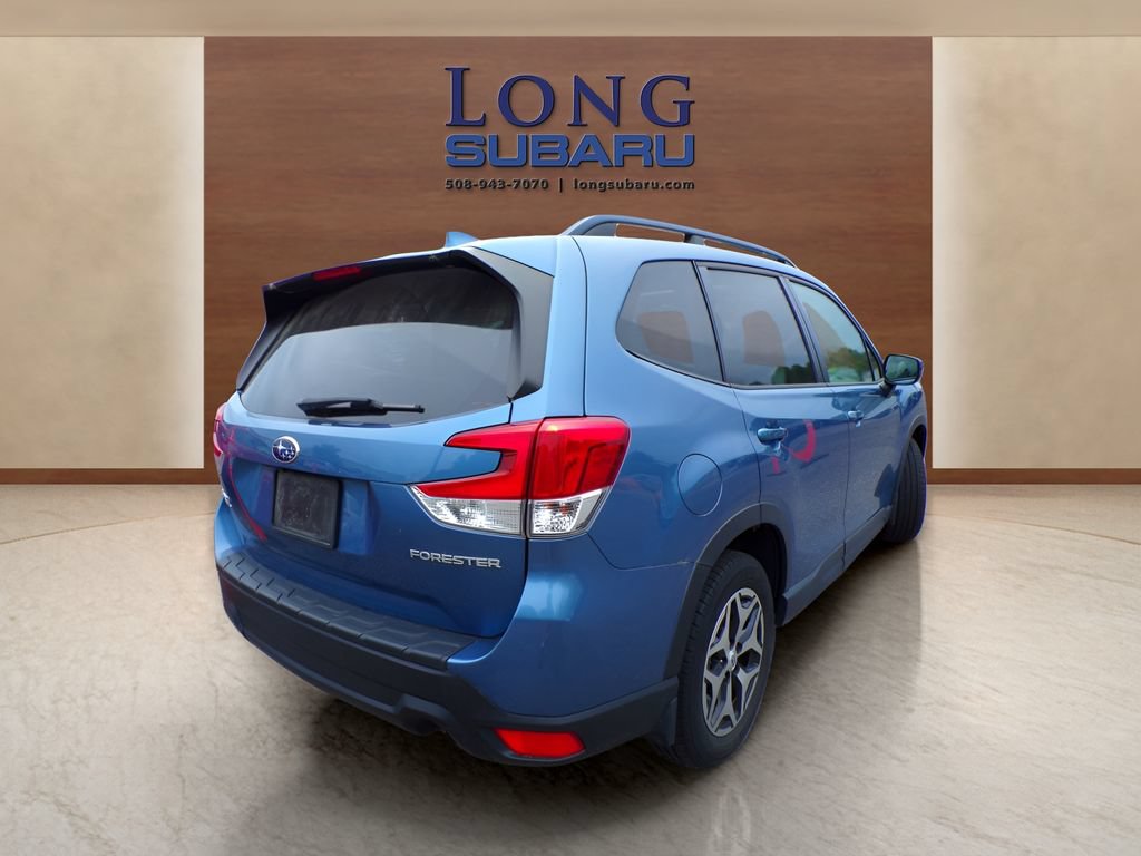 Used 2020 Subaru Forester Premium AWD/4WD image 11