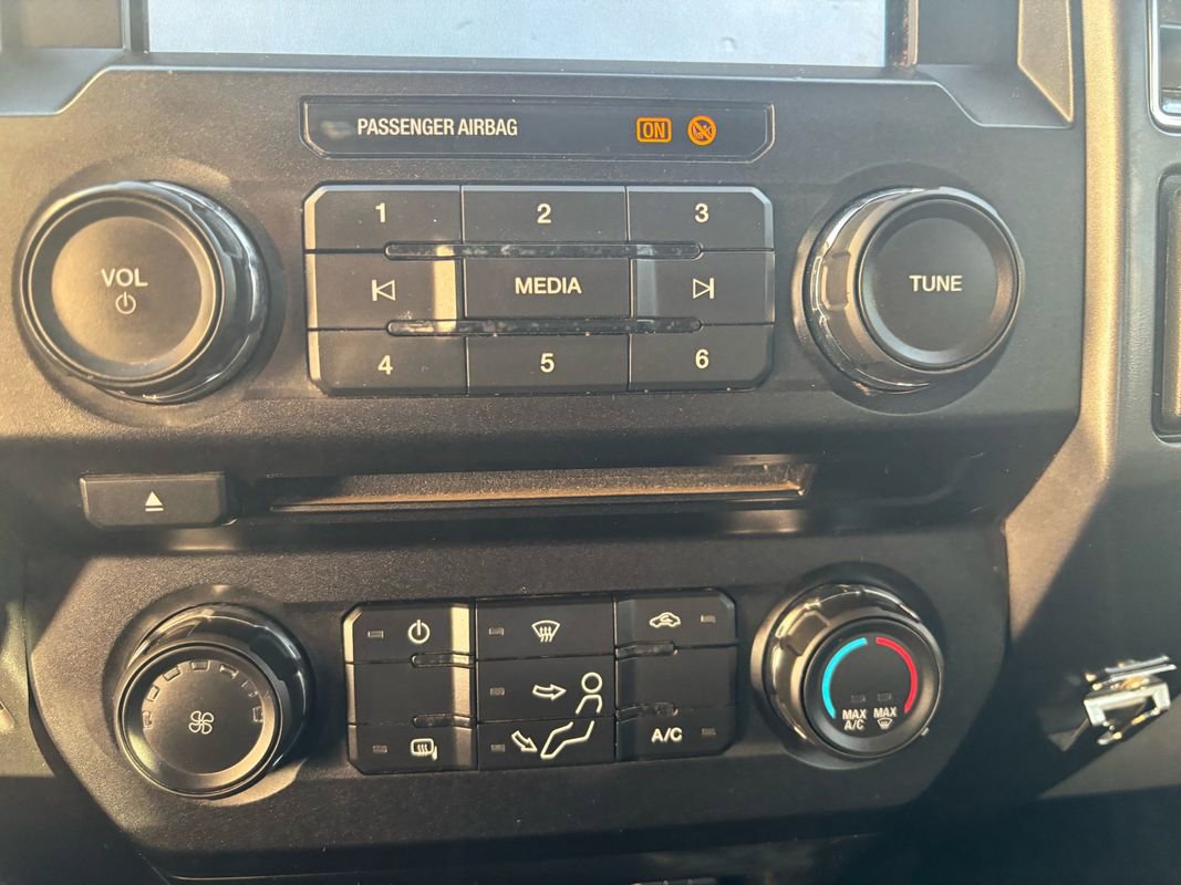 Used 2018 Ford F350 XLT image 32