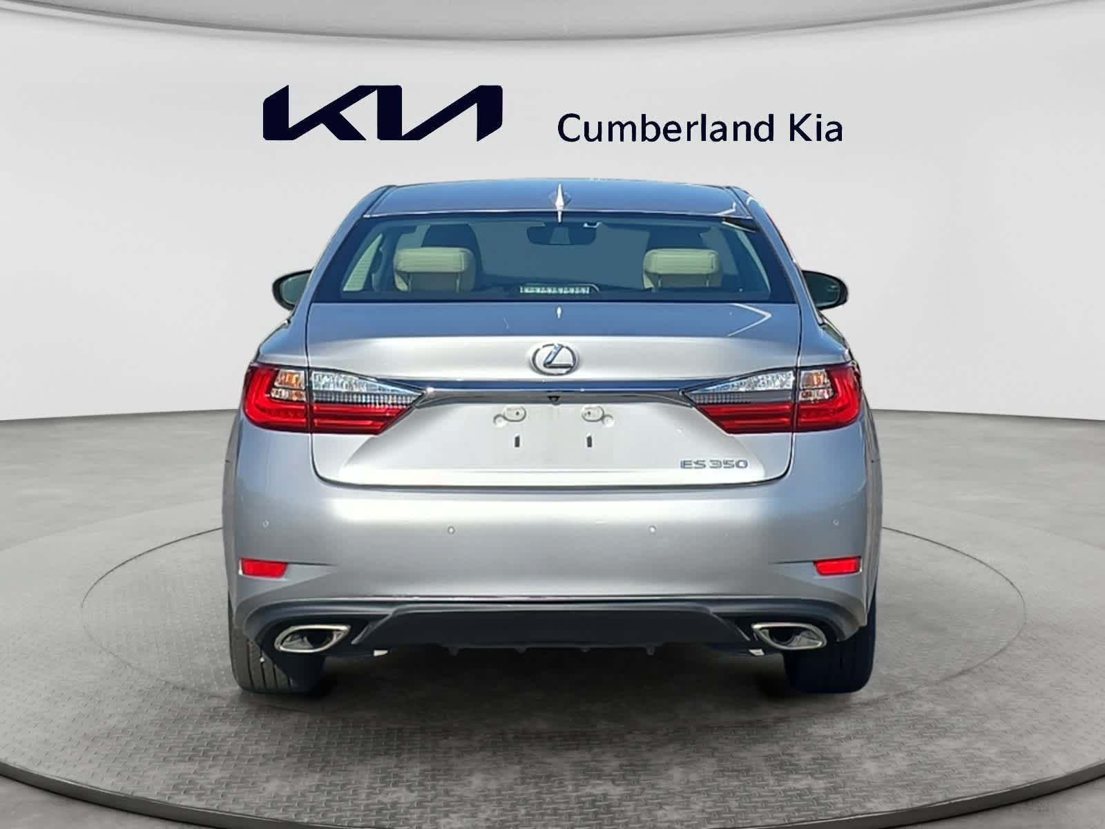 Used 2017 Lexus ES 350 w/ Premium Package FWD image 4