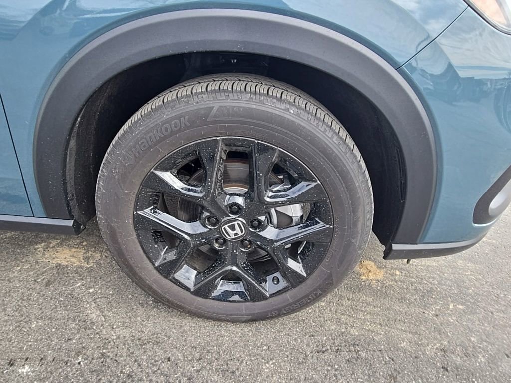 Used 2025 Honda HR-V Sport image 6