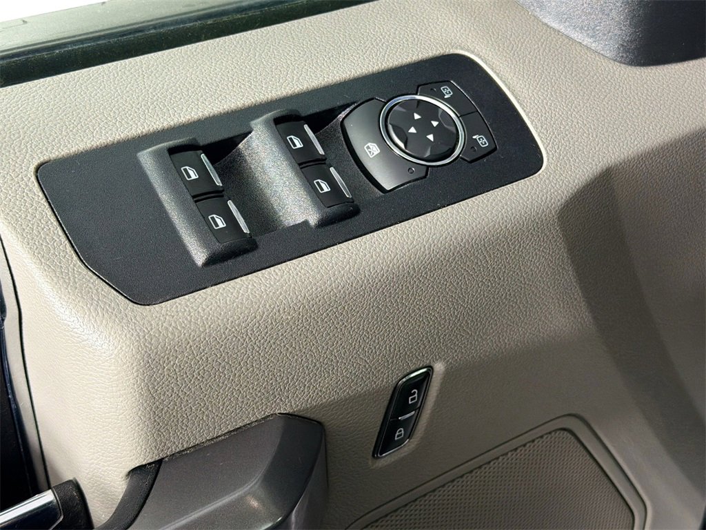 Used 2019 Ford F150 XLT w/ Trailer Tow Package image 17