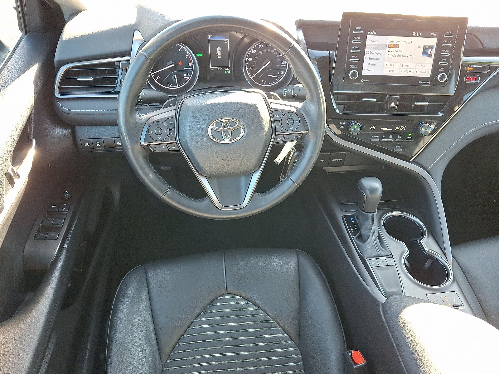 Certified 2024 Toyota Camry SE w/ Cold Weather Package FWD image 12