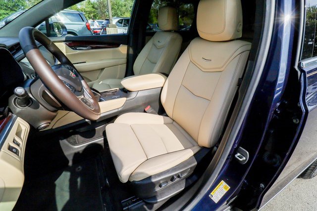Used 2017 Cadillac XT5 Luxury w/ Driver Awareness Package image 34
