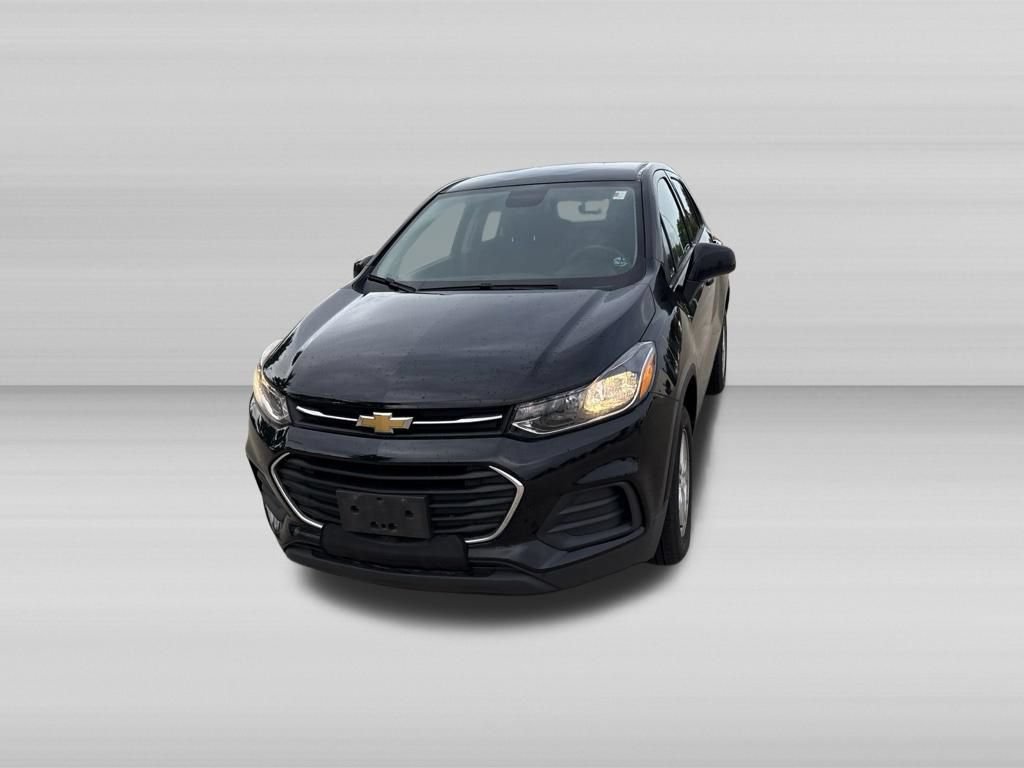 Used 2020 Chevrolet Trax LS w/ Tint and Cruise Package AWD/4WD image 11