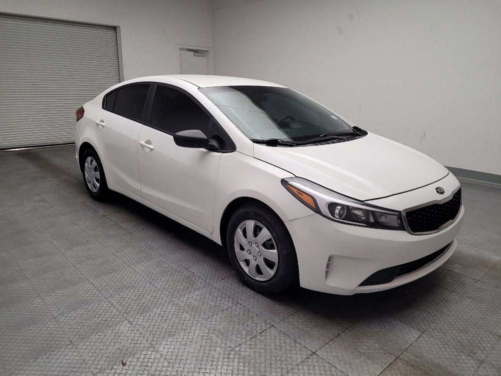 Used 2017 Kia Forte LX image 13